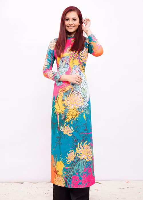 Hai cô công chúa của người đẹp Diệu Hoa đang du học ở Mỹ còn cậu con trai út vẫn còn ở chung với bố mẹ.