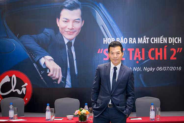 "Girls 2" là dự án hợp tác giữa Hong Kong và Việt Nam. Phim dự kiến phát hành dịp Giáng sinh 2016 tại Hong Kong và một số nước châu Á trước khi công chiếu tại Việt Nam.