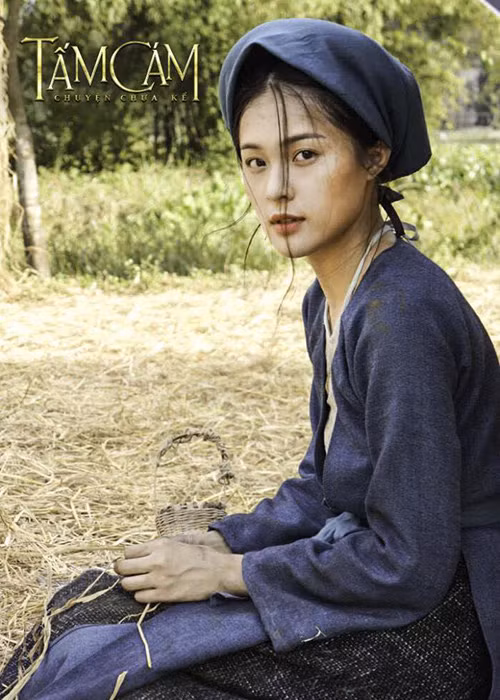 “Mỹ nhân vạn người mê” Hạ Vi là gương mặt mới đối với khán giả màn ảnh rộng Việt Nam. Vào tháng 8 sắp tới, cô bạn gái của Cường Đô-la sắm vai cô Tấm hiền dịu trong bộ phim “Tấm Cám: Chuyện chưa kể”. 