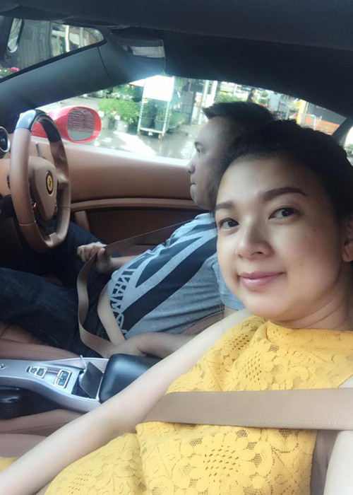 Phạm Thanh Thảo và chồng lần đầu gặp nhau trong một chuyến lưu diễn tại Mỹ. Cả hai hẹn hò 4 năm trước khi đi đến quyết định về chung một nhà.