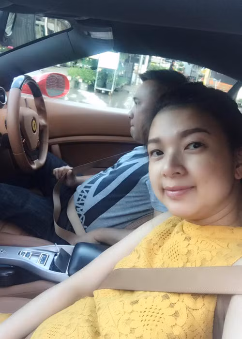 Phạm Thanh Thảo và chồng lần đầu gặp nhau trong một chuyến lưu diễn tại Mỹ. Cả hai hẹn hò 4 năm trước khi đi đến quyết định về chung một nhà.