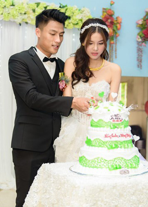 Ro tin Ky Han mang bau 4 thang voi Mac Hong Quan-Hinh-2