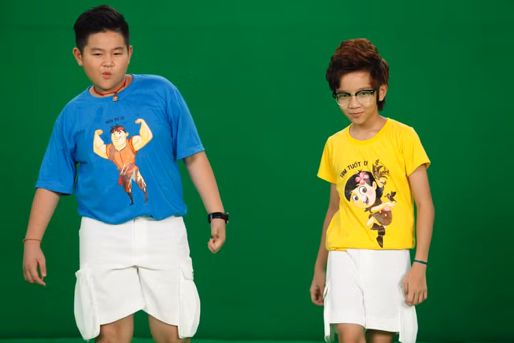 2 ngày quay MV là 2 ngày cuối cùng của các thí sinh ở phim trường và nhà chung của Vietnam Idol Kids. 