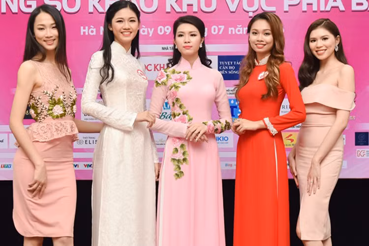 Thanh Tú nổi bật trong dàn thí sinh tham gia vòng sơ khảo khu vực phía Bắc Hoa hậu Việt Nam 2016. Đây là lần đầu tiên cô thử sức ở một cuộc thi sắc đẹp. (Ảnh: Zing) 