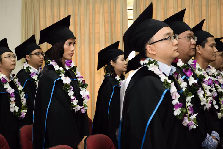 Nữ người mẫu cùng ông xã Việt kiều Pháp còn thường xuyên dành thời gian đi du lịch thế giới. 