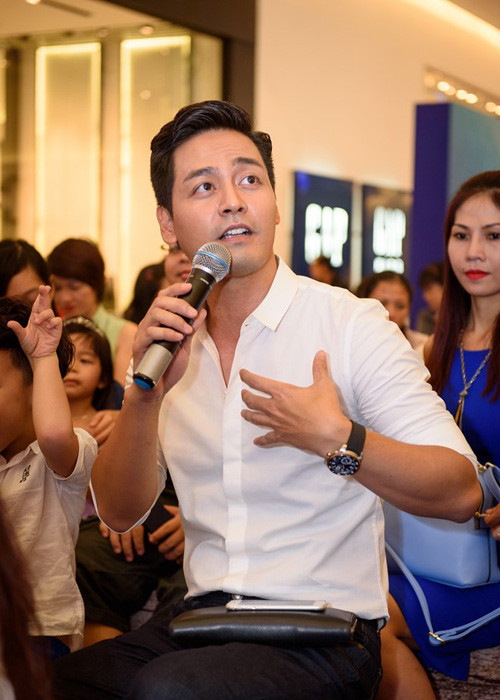 Vo Ly Hai di su kien sau 13 ngay sinh con-Hinh-10