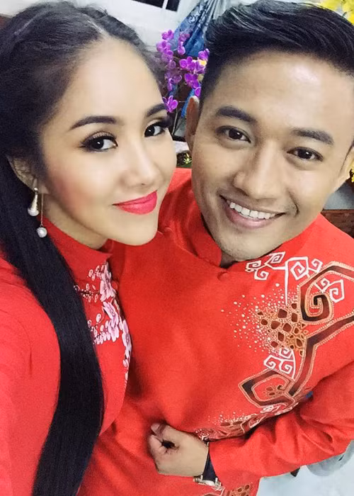 Một thời gian sau khi chính thức chia tay với Quách Ngọc Ngoan, Lê Phương tái hợp Quý Bình. Cả hai yêu nhau 8 năm hồi còn là sinh viên. Tại các sự kiện, Lê Phương và Quý Bình thường xuyên sánh đôi. Ở đời thường, Quý Bình còn rất thân thiết với bé Cà Pháo. 