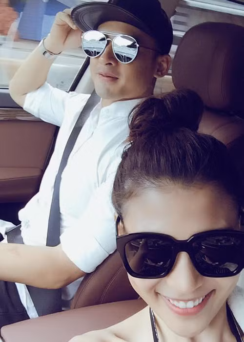 Lương Thế Thành còn viết: “Mỗi ngày của vợ chồng mình là mỗi kỉ niệm đối với anh, không bao giờ anh quên được. Cuộc sống vợ chồng mình tuy không giàu có bằng ai nhưng anh nguyện làm tất cả để em có được một hạnh phúc trọn vẹn, một gia đình ấm áp. Anh sẽ là bờ vai để em nương tựa suốt đời”.