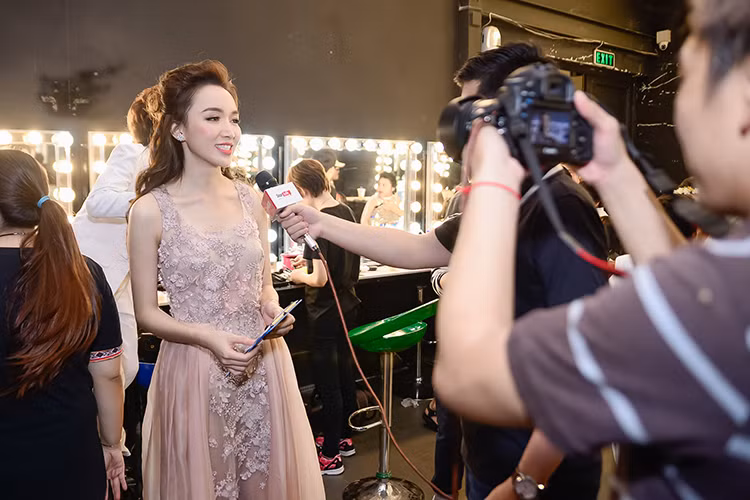 Thảo My chia sẻ, việc đồng hành cùng các thí sinh nhí trong chương trình năm nay mang tới cho cá nhân cô nhiều kỷ niệm khó quên. 