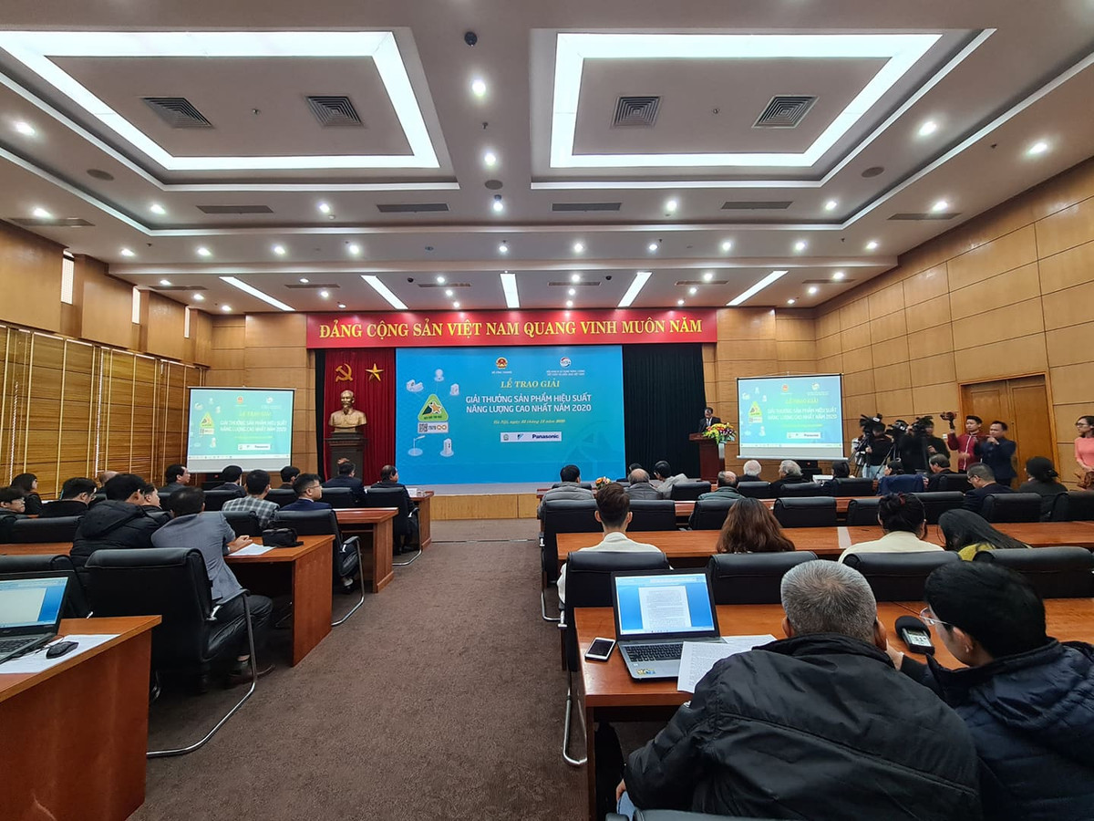 Quet ma QR ra ngay san pham tiet kiem dien tot nhat