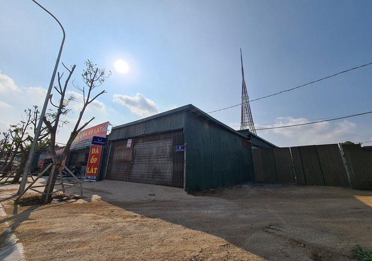 Ngày 29/12/2020, sau khi lãnh đạo UBND quận Nam Từ Liêm chỉ đạo Chủ tịch phường Phú Đô kiểm tra, báo cáo vi phạm trật tự xây dựng ở Sa Đôi, PV Kiến Thức đã quay trở lại ghi nhận thực tế. Ngạc nhiên là nhiều công trình vi phạm ở đây gần như được giữ nguyên, một số khác ngang nhiên hoàn thiện?