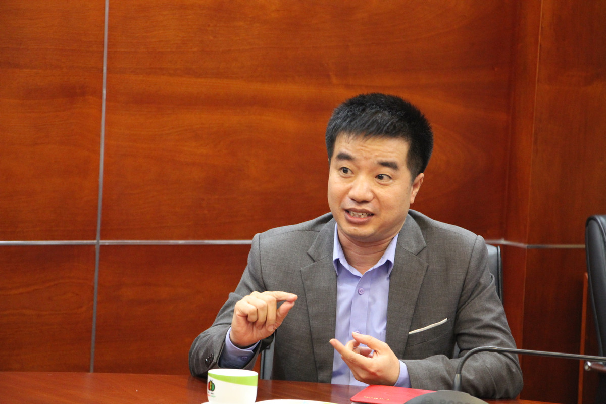 Chu tich VUSTA Phan Xuan Dung tham va lam viec voi Tap doan DABACO-Hinh-5