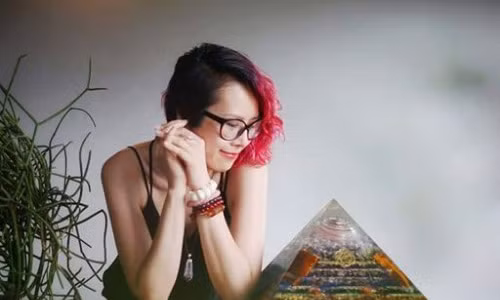 Toi tung nghet tho khi co tro thanh mot nguoi phu nu "chuan muc"