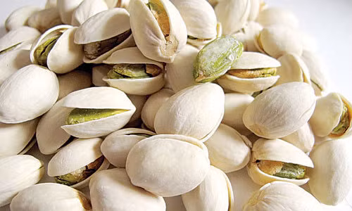 4 loai hat chi can an vao da dep min mang