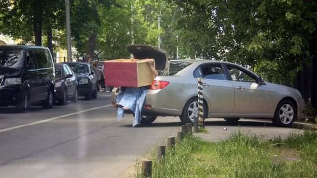 Cứ yên tâm chạy đi, tôi giữ chắc chắn rồi.