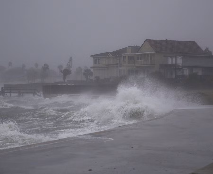 Ca sau o at len bo tranh sieu bao, My canh bao nguoi dan-Hinh-2