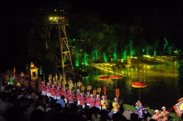 Dao dien Viet Tu: “Toi la dao dien trieu do tu lau roi”-Hinh-2