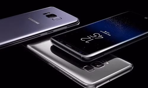 Samsung da bo ke hoach tich hop cam bien van tay vao Galaxy S9?