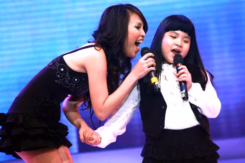 Con gai 16 tuoi cua Hien Thuc buc xuc vi bi soi moi chuyen tinh cam-Hinh-2