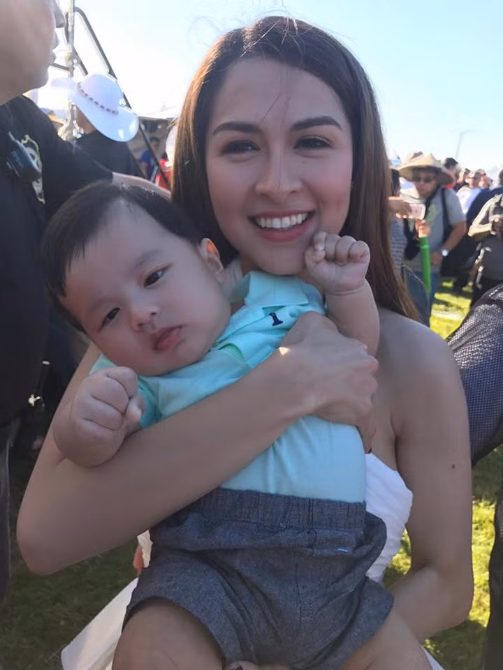 Ba xa Dan Truong thay 10 ba vu nuoi trong vai thang de cham con-Hinh-2