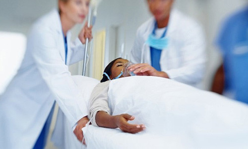 Quan hệ tình dục sớm ở tuổi vị thanh niên có thể dẫn tới nhiều nguy cơ, bao gồm ung thư cổ tử cung. Ảnh: Churchmilitant.