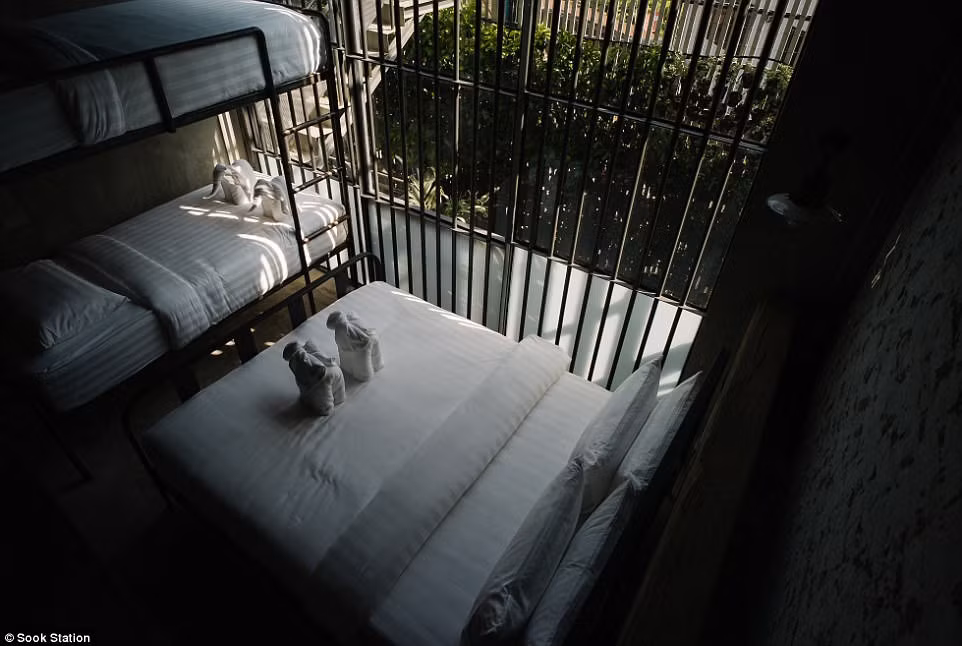 Khách sạn này mới mở cửa đầu mùa hè năm 2007, với giá khoảng 40 USD (900.000 đồng) một đêm. Ảnh: Daily Mail.