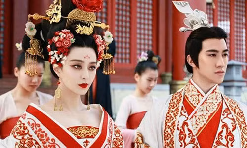 Co phai Vo Tac Thien cuop ca giang son tu tay chong?