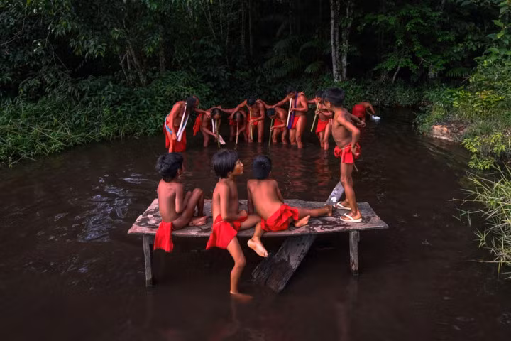 Điệu nhảy thú vị này còn được thực hiện dưới nước.