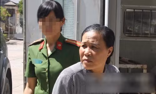 Bat ke mang 2 lenh truy na dac biet sau 17 nam lan tron