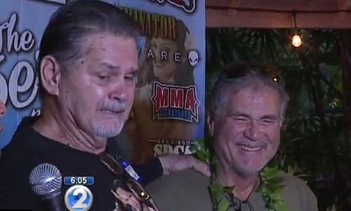 Alan Robinson (trái) và Walter Macfarlane (phải) là bạn thân từ nhỏ.