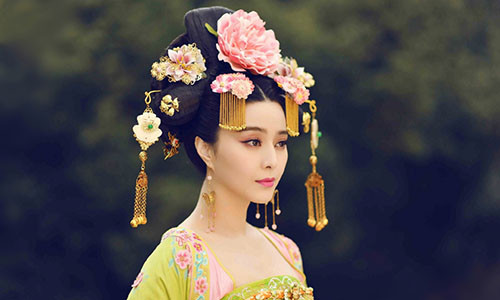 Dương Quý phi là "mối họa hồng nhan" hay chỉ là một nạn nhân của những toan tính chính trị? (Tranh minh họa).