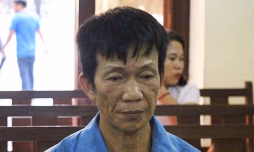 Cha vo chem chet con re roi dau thu linh 30 thang tu