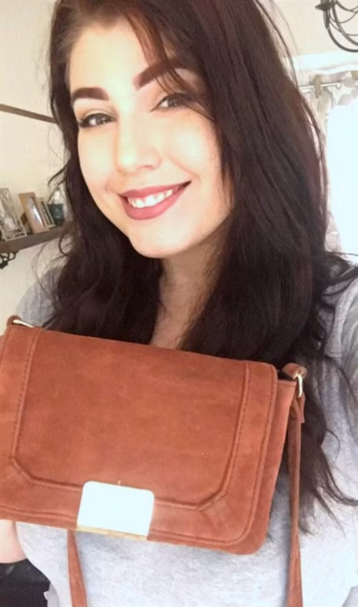 Nguoi dan ong vo gia cu tra lai chiec tui xa xi bi danh roi-Hinh-2