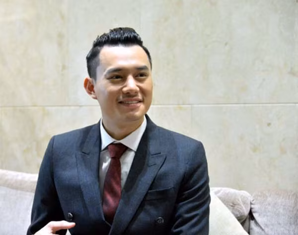 Chong cu Minh Van hai huoc than tho khi bi qua nhieu khan gia mang-Hinh-2