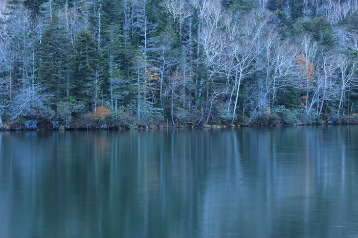 Hồ Akan - Hồ Akan là nơi sinh sống của một loài tảo hình cầu rất nổi tiếng. Hơn nữa, nơi này là hồ nước ngọt tự nhiên được hình thành từ ngọn núi lửa lớn thứ 5 ở Nhật.