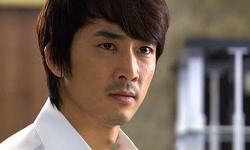 Chết điếng vợ trẻ ngoại tình với sếp già Chet dieng vo tre ngoai tinh voi sep gia