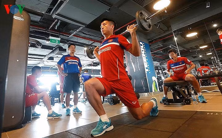 Trung vệ Bùi Tiến Zũq (Bùi Tiến Dũng) (Viettel)