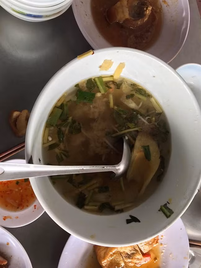 Da Lat mong mo, lo ngo la bi chat chem-Hinh-2