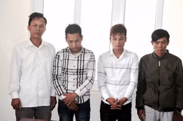 Sam o to de di... trom cho