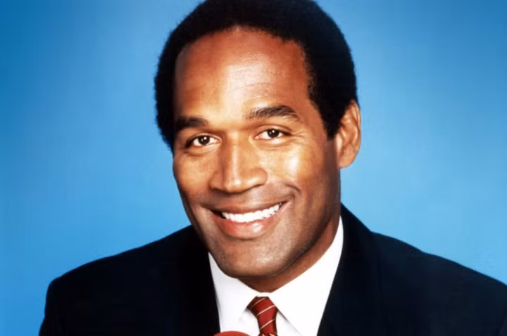 Câu chuyện của O.J. Simpson và Nicole là một trong những trường hợp cực đoan nhất về bạo lực gia đình. Năm 1989 Simpson đã đánh Nicole khiến cô phải nhập viện. Có lần, Simpson đã đánh cô rồi sau đó đẩy cô vào một chiếc xe đang chuẩn bị lao tới. Sau đó cặp đôi ly hôn vào năm 1992./.
