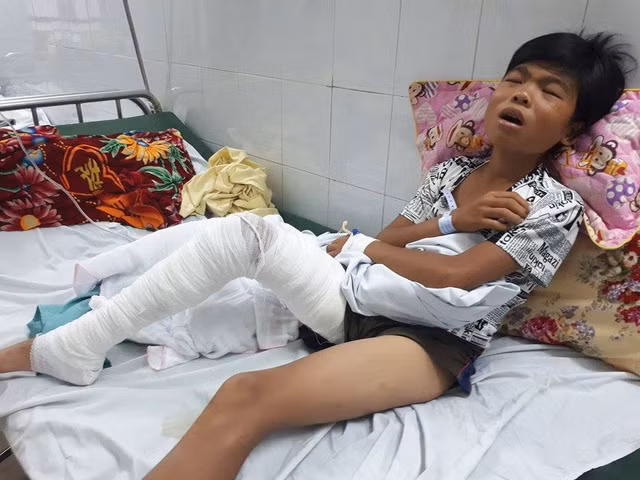 Xot xa hoan canh eo le cua cau be bi ho cao nat chan