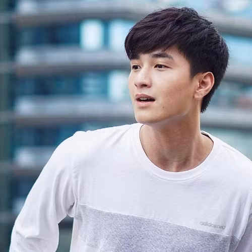 Hau chia tay Hoang Oanh, Huynh Anh lai bi to thieu chuyen nghiep