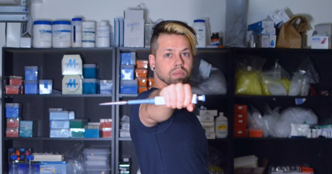 Tiến sĩ vật lý sinh học phân tử Josiah Zayner - Ảnh: The Odin