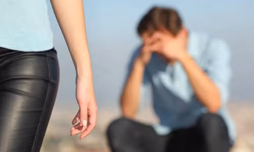 Chang 32 tuoi hen ho: Mua bong hoa 10 nghin, bat ban gai tra tien