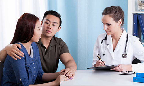 Lúc nhận kết quả mình bị hẹp cổ tử cung nên khó đậu thai, tôi rất buồn. (Ảnh minh họa)