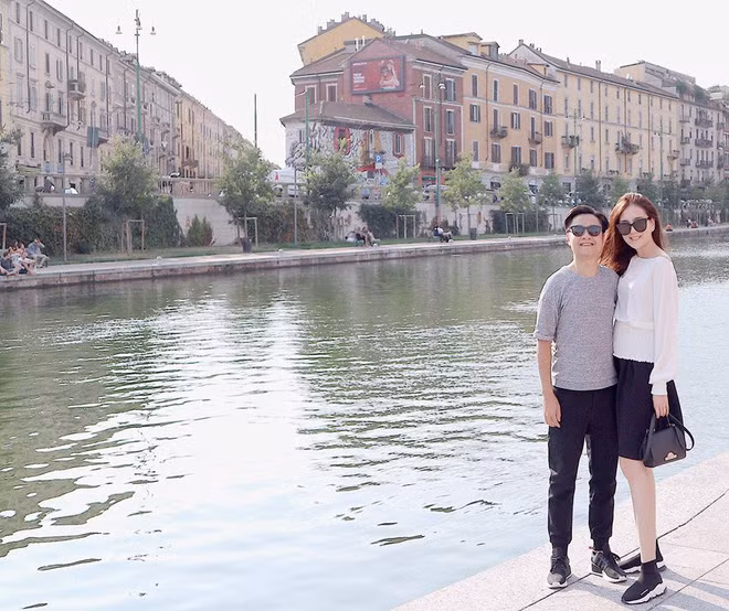 Mai Ngọc đang có kỳ nghỉ ngọt ngào bên chồng trong chuyến du lịch châu Âu khoảng 15 ngày. Năm ngoái, cô nàng đã có chuyến đi chụp ảnh cưới kết hợp du lịch vòng quanh châu Âu.