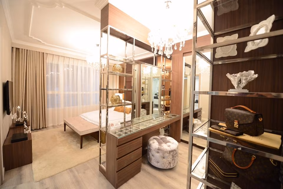 Một góc căn hộ của Á hậu Thụy Vân.