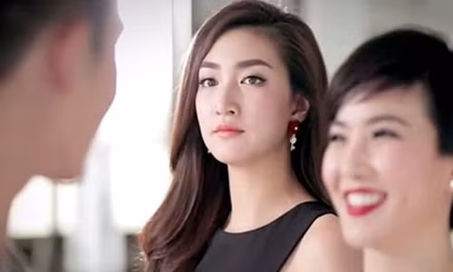 Coi vo nhu nguoi o, chong dem tien "doi tinh" gai quan bar