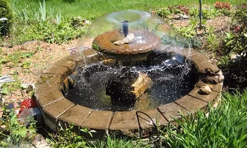 7 vat pham don gian nhung tao phong thuy tot lanh cho khu vuon