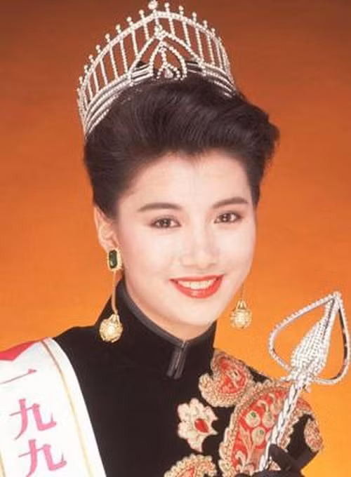 Dac toi voi Thanh Long, nang hoa hau 16 nam phai di o nha thue